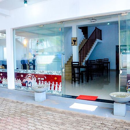 Yoho Beach Glory Hotel Negombo Eksteriør billede