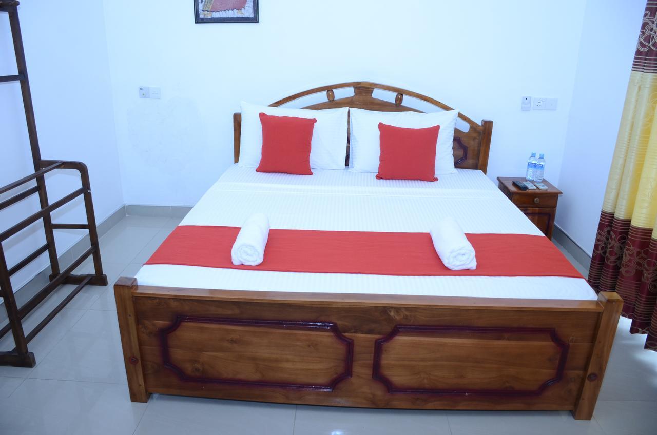 Yoho Beach Glory Hotel Negombo Eksteriør billede