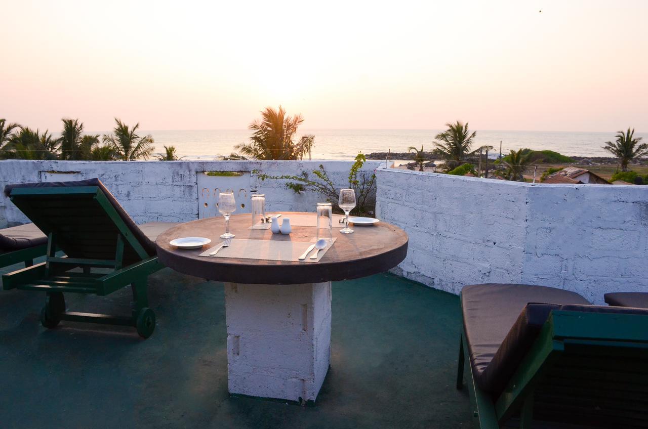 Yoho Beach Glory Hotel Negombo Eksteriør billede
